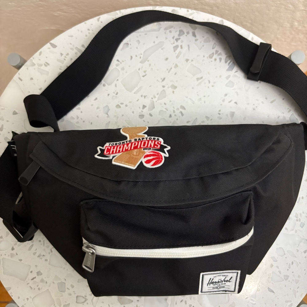 Herschel Exclusive Toronto Raptors Championship  Crossbody Fanny Pack